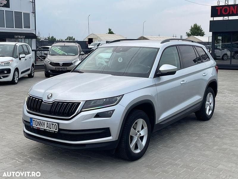 Gri Utilizat 2019 Skoda Kodiaq Clever SUV | 18.990 EUR (Preț bun) - Imagine 1/4