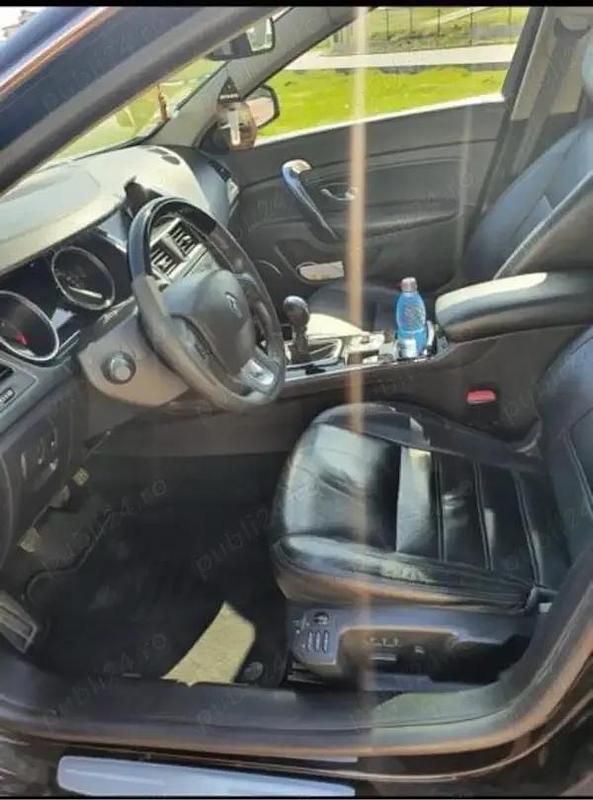 Second-hand Renault Latitude Initiale Paris 150 CP (110 kW) 2012 Berlinǎ