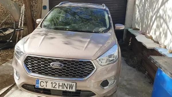 Second-hand Ford Kuga Vignale 180 CP (132 kW) 2018 Bej SUV