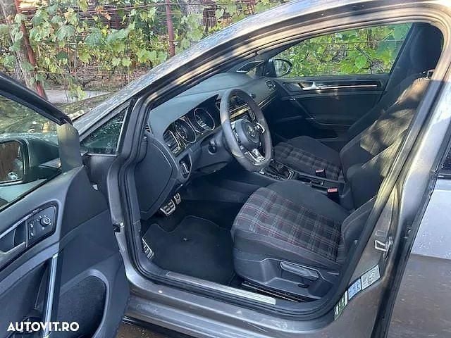 Second-hand VW Golf VII GTI 230 CP (169 kW) 2015 Culoaregri Hatchback