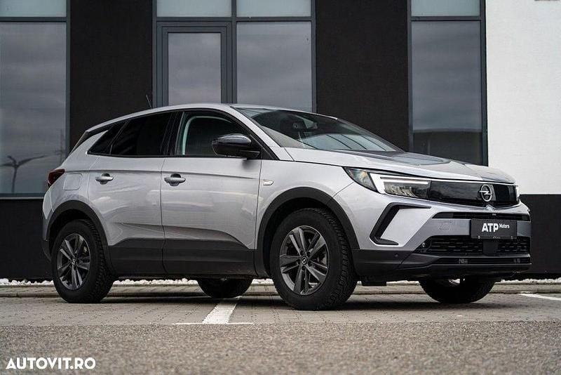 Second-hand Opel Grandland X Business Edition 130 CP (95 kW) 2022 Culoaregri SUV