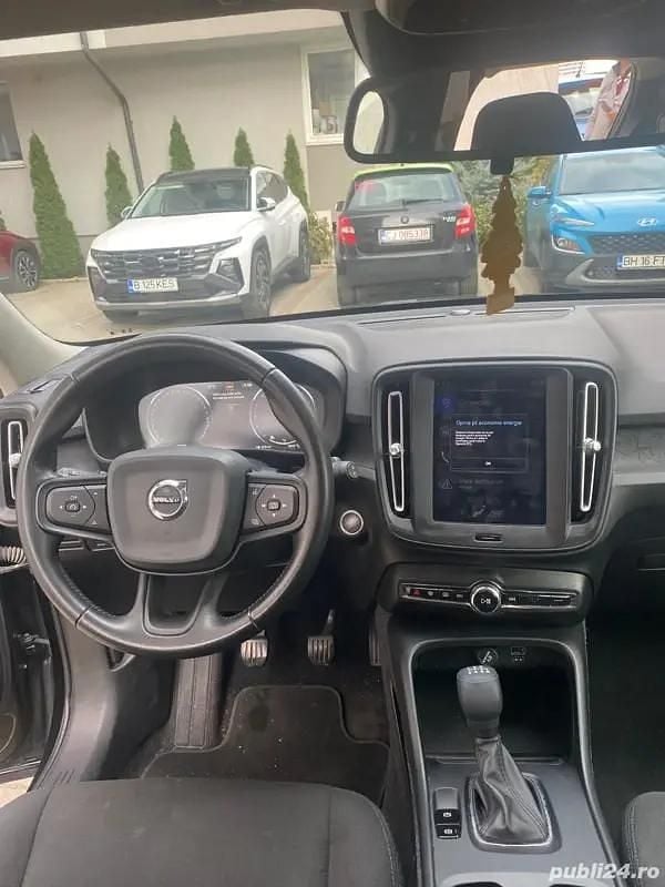 Second-hand 2020 Volvo XC40 SUV | 16.990 EUR (Preț bun) - Imagine 1/4