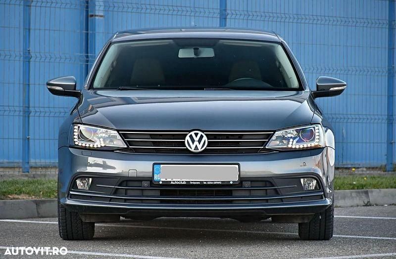 Gri Utilizat 2015 VW Jetta Trendline Berlinǎ | 7.700 EUR (Preț OK) - Imagine 1/4