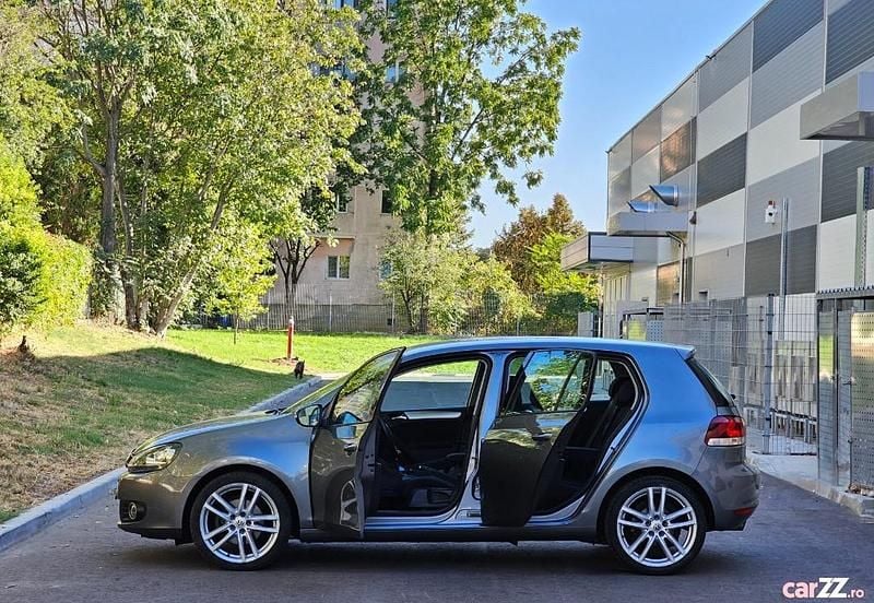 Second-hand VW Golf VI Highline 122 CP (89 kW) 2010 Culoareargint Hatchback