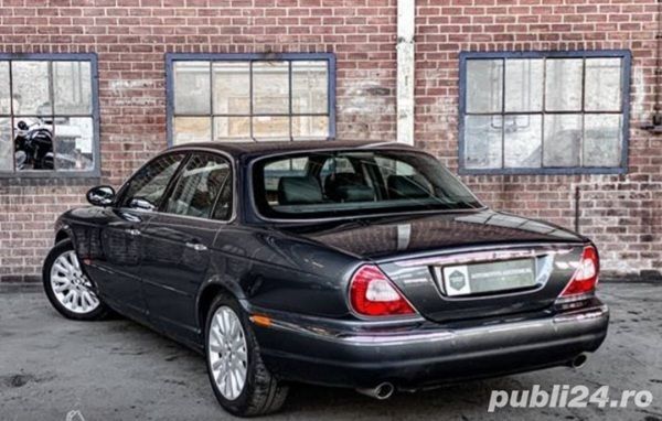 Second-hand Jaguar XJ8 258 CP (189 kW) 2003 Berlinǎ