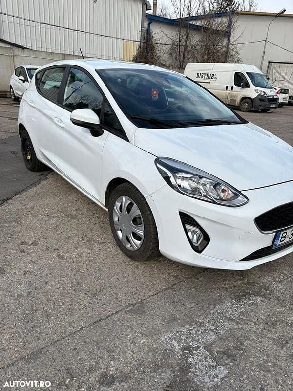 Second-hand Ford Fiesta 85 CP (62 kW) 2018 Culoarealb Hatchback
