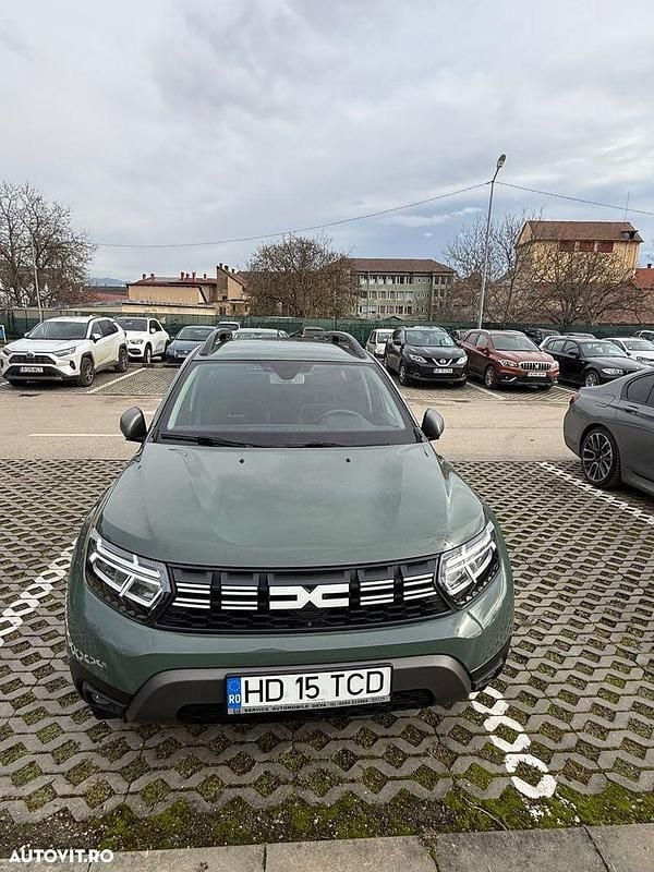 Second-hand Dacia Duster Journey 150 CP (110 kW) 2023 Culoareverde SUV