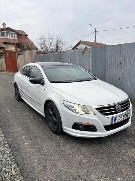 Second-hand VW Passat R-line 170 CP (125 kW) 2011 Berlinǎ