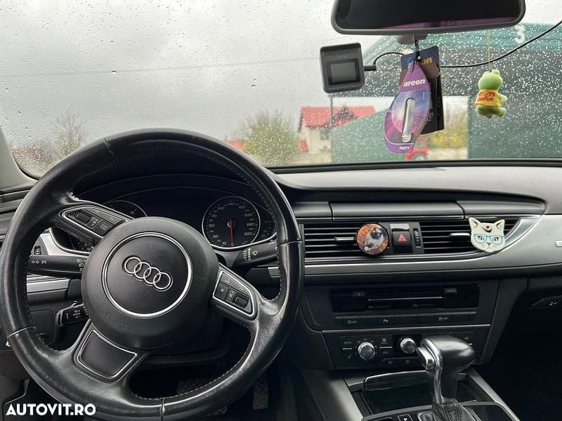 Culoarenegru Utilizat 2012 Audi A6 Berlinǎ | 10.000 EUR (Preț bun) - Imagine 1/4
