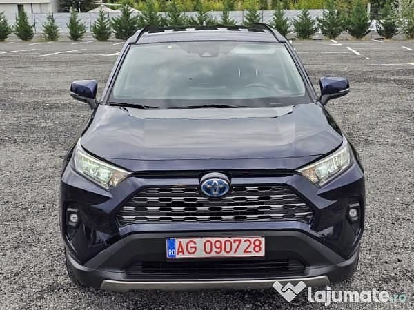 Second-hand Toyota RAV4 Hybrid 222 CP (163 kW) 2021 SUV