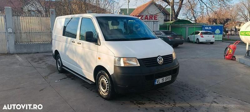 Second-hand VW Transporter Comfortline 130 CP (95 kW) 2004 Culoarealb Van
