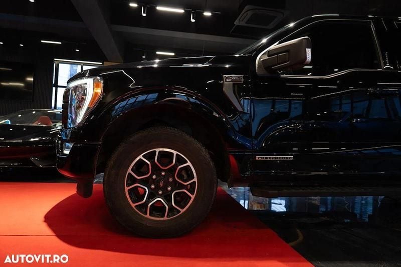 Second-hand Ford F-150 430 CP (316 kW) 2023 Culoarenegru Pickup