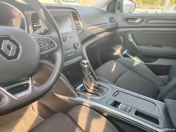 Second-hand Renault Mégane IV LIMITED 140 CP (102 kW) 2019 Gri Break