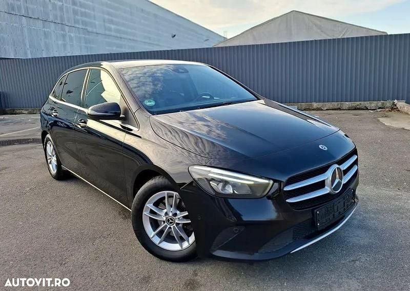 Negru Utilizat 2019 Mercedes B180 Progressive Monovolum | 12.850 EUR - Imagine 1/4