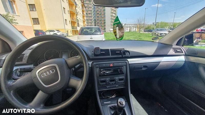 Second-hand Audi A4 140 CP (102 kW) 2005 Culoarenegru Berlinǎ