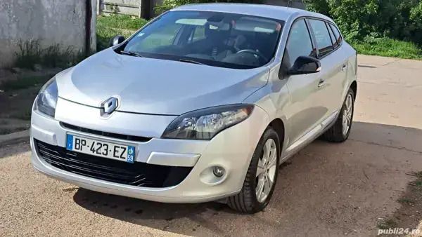 Utilizat 2011 Renault Mégane GrandTour R.S. Break | 4.000 EUR (Preț OK) - Imagine 1/4