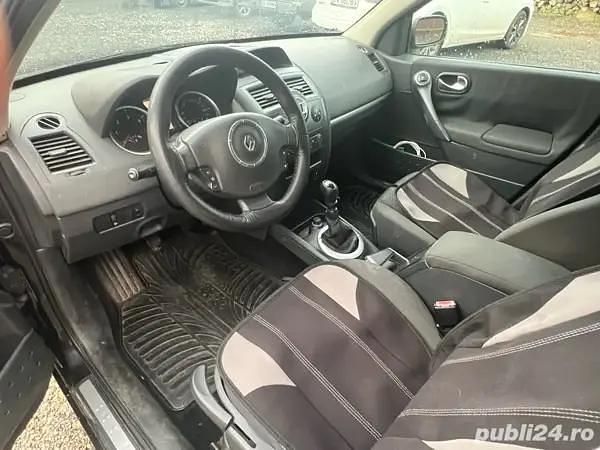 Utilizat 2006 Renault Mégane II Break | 800 EUR (Preț bun) - Imagine 1/4