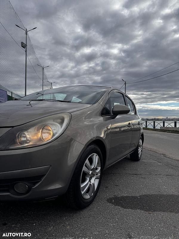 Culoaregri Utilizat 2010 Opel Corsa | 3.000 EUR (Preț OK) - Imagine 1/4