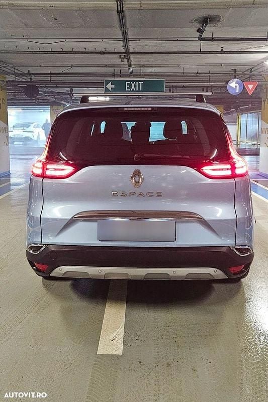 Second-hand Renault Espace 160 CP (117 kW) 2016 Culoarealbastru Monovolum