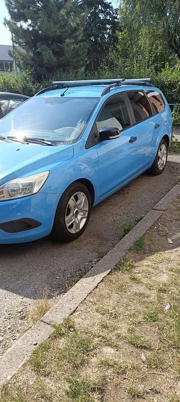 Utilizat 2010 Ford Focus Break | 2.250 EUR (Preț OK) - Imagine 1/4