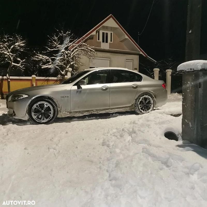 Culoareargint Utilizat 2012 BMW 525 Sport Line Berlinǎ | 11.500 EUR (Preț OK) - Imagine 1/4