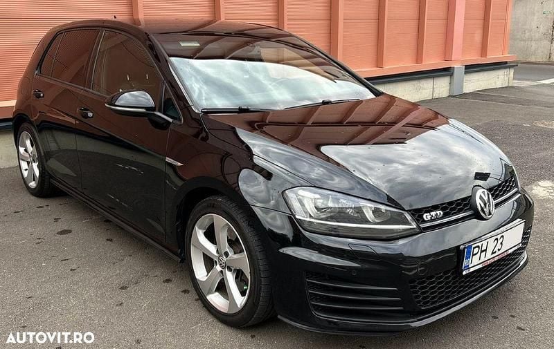 Negru Utilizat 2014 VW Golf VII GTD Berlinǎ | 11.999 EUR (Preț OK) - Imagine 1/4