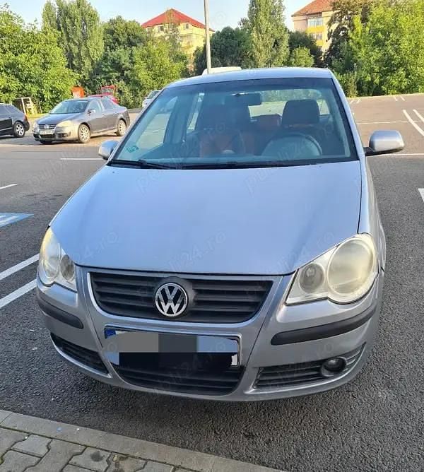 Argintiu Utilizat 2008 VW Polo Hatchback | 1.250 EUR (Preț bun) - Imagine 1/4