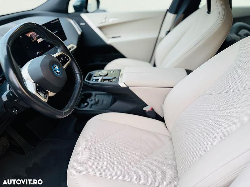 Second-hand BMW iX 239 kW (326 CP) 2022 Culoarealbastru SUV