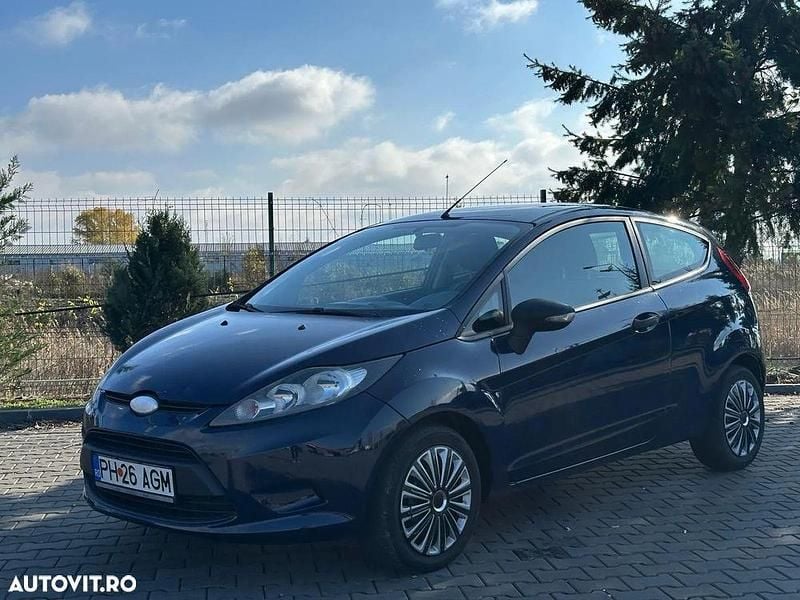 Culoarealbastru Utilizat 2010 Ford Fiesta Trend Hatchback | 1.650 EUR (Super Preț) - Imagine 1/4