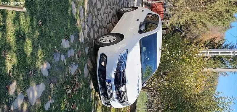 Utilizat 2019 Dacia Sandero Hatchback | 6.000 EUR (Super Preț) - Imagine 1/4