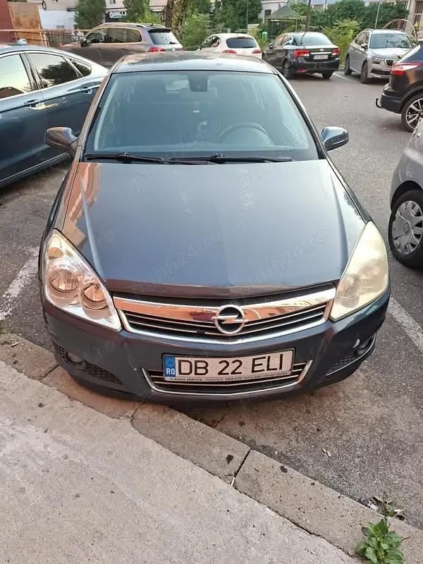 Utilizat 2007 Opel Astra Hatchback | 1.600 EUR (Preț OK) - Imagine 1/4
