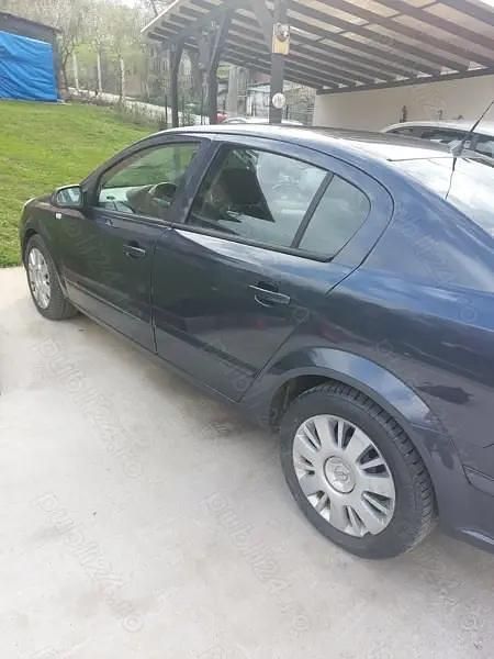 Utilizat 2009 Opel Astra Berlinǎ | 2.500 EUR - Imagine 1/4