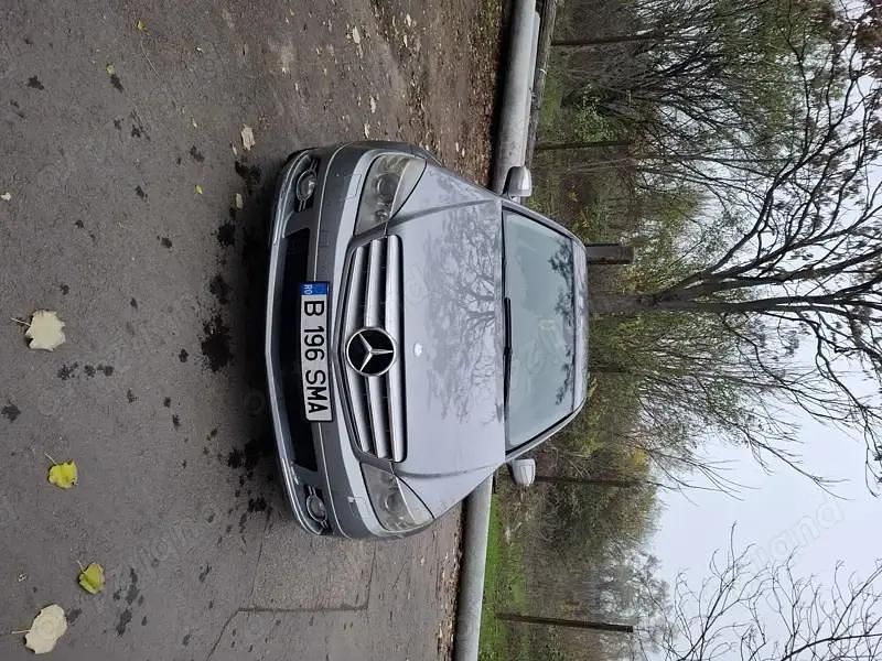 Utilizat 2008 Mercedes C220 Berlinǎ | 4.300 EUR (Preț OK) - Imagine 1/4