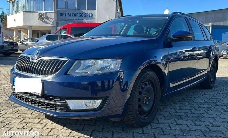 Culoarealbastru Utilizat 2016 Skoda Octavia Break | 7.800 EUR (Preț bun) - Imagine 1/4