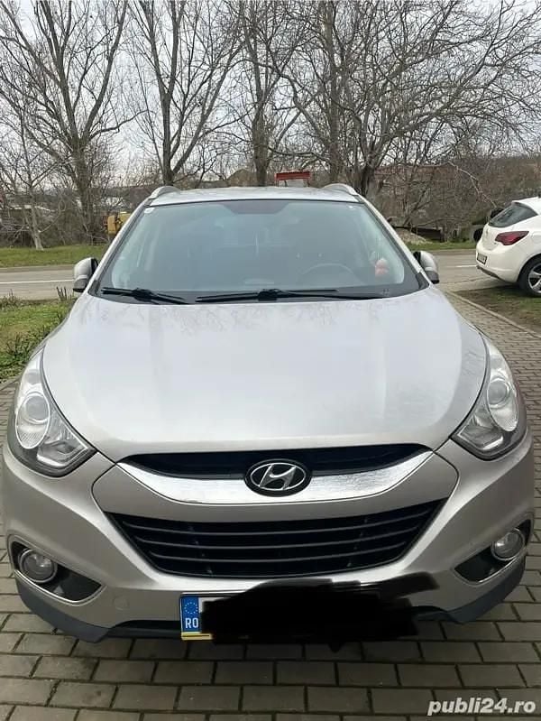 Second-hand 2010 Hyundai ix35 SUV | 6.400 EUR (Preț OK) - Imagine 1/4