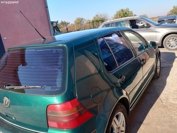 Utilizat 2004 VW Golf IV Berlinǎ | 1.450 EUR (Preț OK) - Imagine 1/4