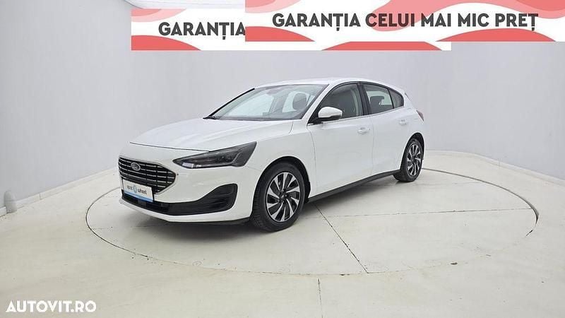 Second-hand Ford Focus Trend 120 CP (88 kW) 2022 Culoarealb Hatchback