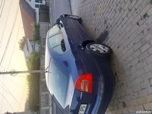 Utilizat 2006 Skoda Octavia Berlinǎ | 2.550 EUR (Preț OK) - Imagine 1/4