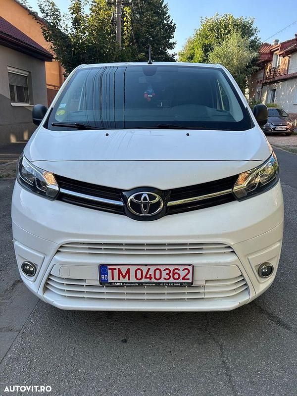 Culoarealb Utilizat 2019 Toyota Proace Comfort Van | 12.900 EUR - Imagine 1/4