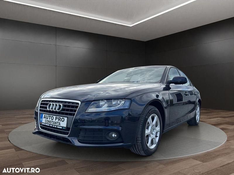 Culoarealbastru Utilizat 2011 Audi A4 Berlinǎ | 7.650 EUR (Preț OK) - Imagine 1/4