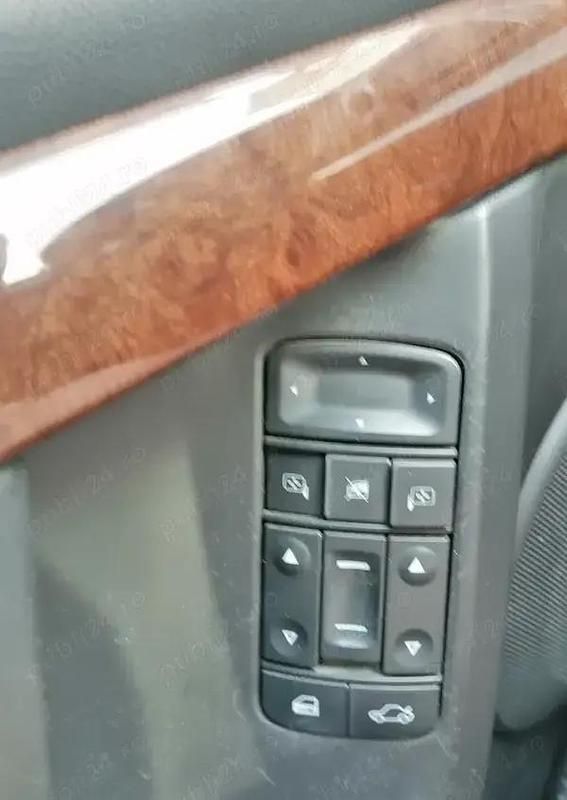 Alb Utilizat 2004 Opel Vectra Berlinǎ | 1.100 EUR (Preț OK) - Imagine 1/4