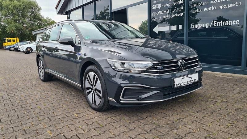 Utilizat 2021 VW Passat GTE Break | 19.728 EUR (Preț bun) - Imagine 1/1