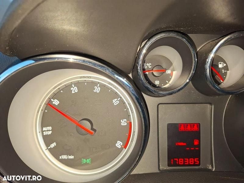 Second-hand Opel Mokka Edition 110 CP (80 kW) 2016 Culoaregri SUV