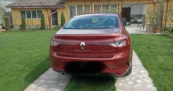 Rosu Utilizat 2019 Renault Mégane IV Berlinǎ | 10.500 EUR (Preț bun) - Imagine 1/4