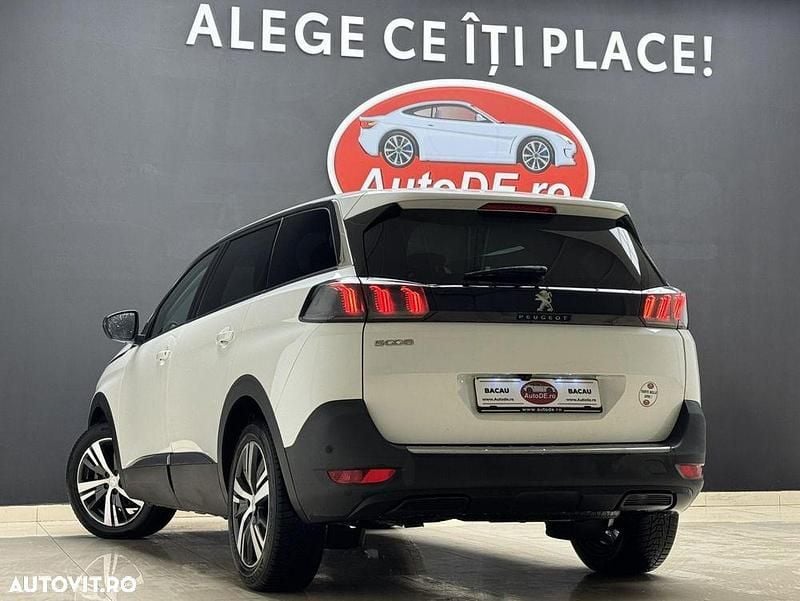 Second-hand Peugeot 5008 130 CP (95 kW) 2022 Culoarealb SUV