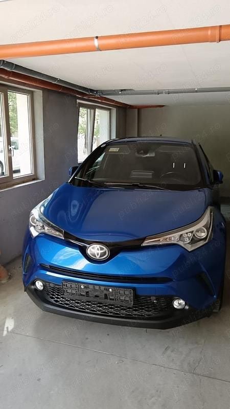 Albastru Utilizat 2017 Toyota C-HR SUV | 12.000 EUR - Imagine 1/4