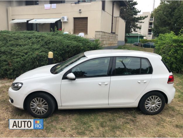 Alb Utilizat 2010 VW Golf VI Hatchback | 6.500 EUR (Puțin scump) - Imagine 1/4