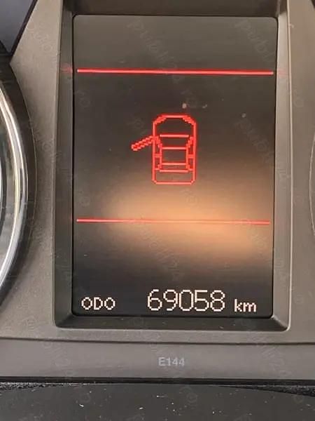 Utilizat 2015 Toyota Corolla Berlinǎ | 11.300 EUR (Preț bun) - Imagine 1/4