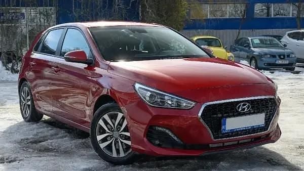 Second-hand Hyundai i30 100 CP (73 kW) 2019 Rosu Hatchback