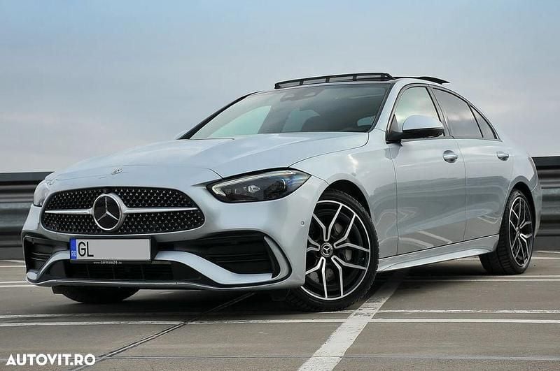 Second-hand Mercedes C300 AMG line 258 CP (189 kW) 2021 Culoaregri Berlinǎ